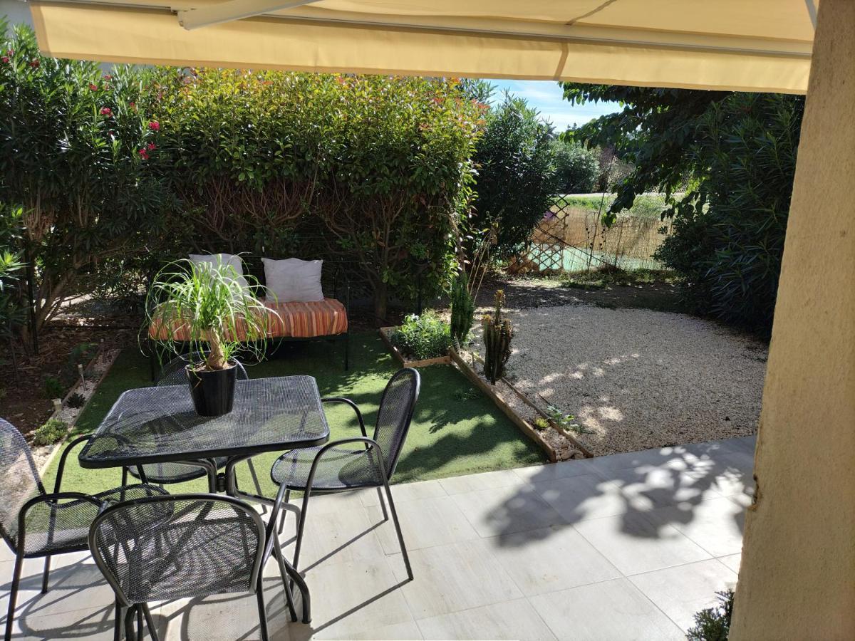 Maison Dans Une Residence De Vacances แกลลาเกอ-เลอ-มองต์เทอร์ ภายนอก รูปภาพ