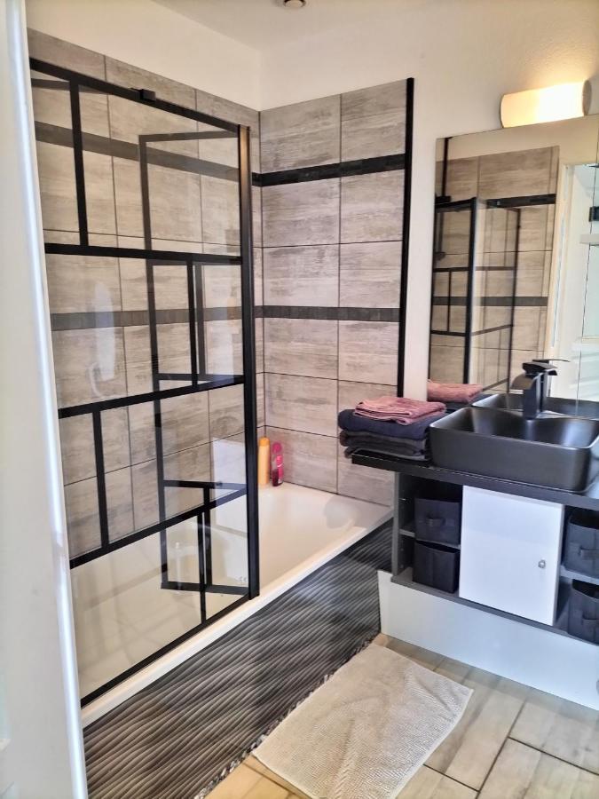 Maison Dans Une Residence De Vacances แกลลาเกอ-เลอ-มองต์เทอร์ ภายนอก รูปภาพ