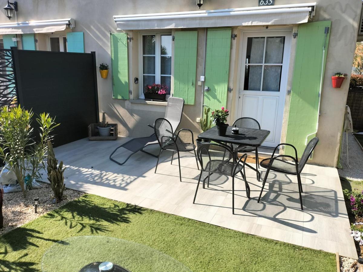 Maison Dans Une Residence De Vacances แกลลาเกอ-เลอ-มองต์เทอร์ ภายนอก รูปภาพ