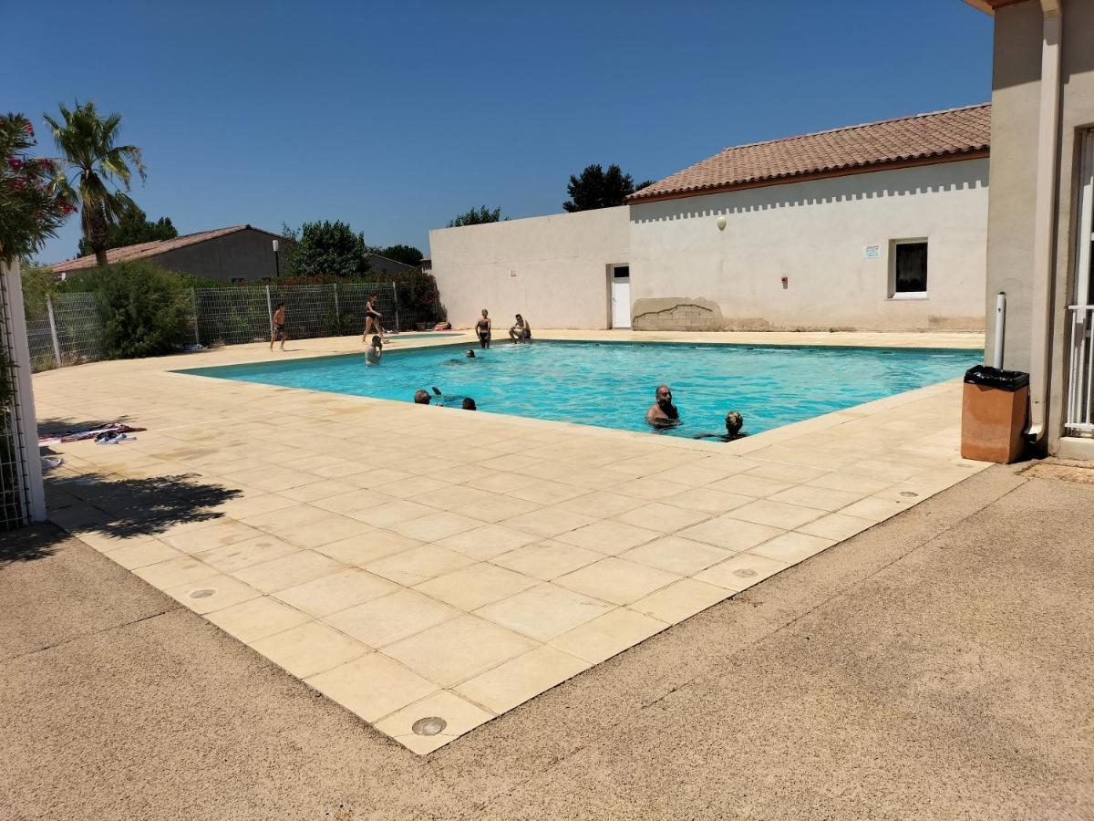 Maison Dans Une Residence De Vacances แกลลาเกอ-เลอ-มองต์เทอร์ ภายนอก รูปภาพ