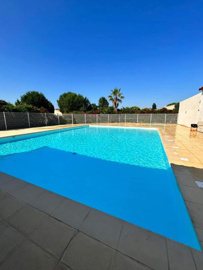 Maison Dans Une Residence De Vacances แกลลาเกอ-เลอ-มองต์เทอร์ ภายนอก รูปภาพ
